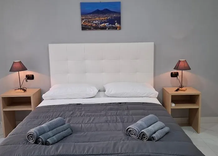 Alojamento de Acomodação e Pequeno-almoço Italia 4*